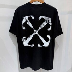 Off-White Men's Scratch Arrow Black T-Shirt